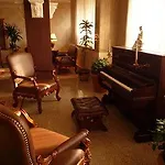 فندق مبيت وإفطار Florya Konagi 4*